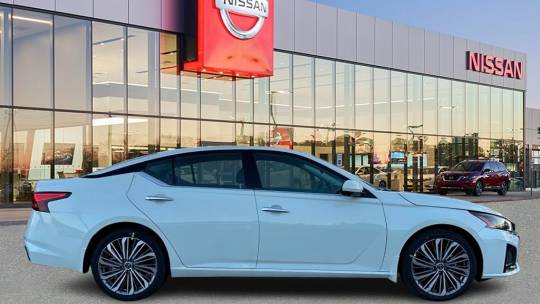 2025 Nissan Altima