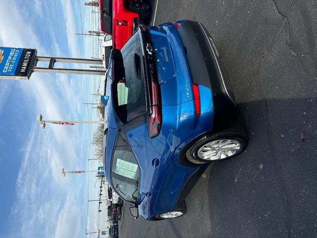 2023 chevrolet bolt euv lt