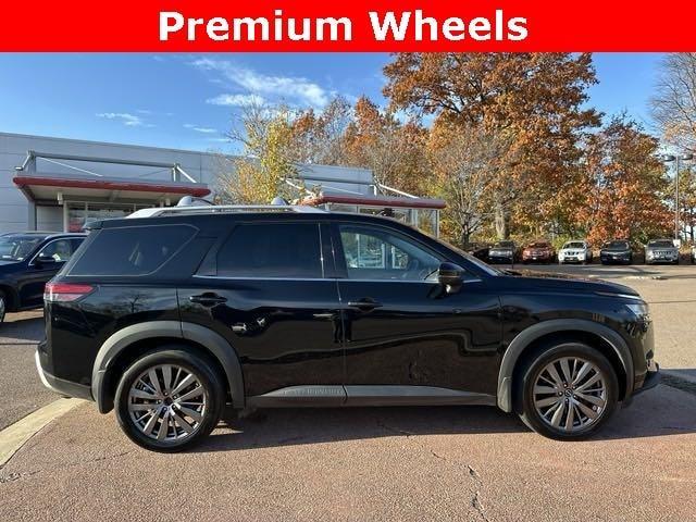 2022 nissan pathfinder sl