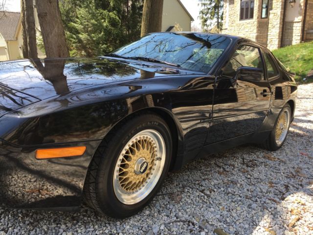 one-owner 1988 porsche 944 turbo with 34k miles!!