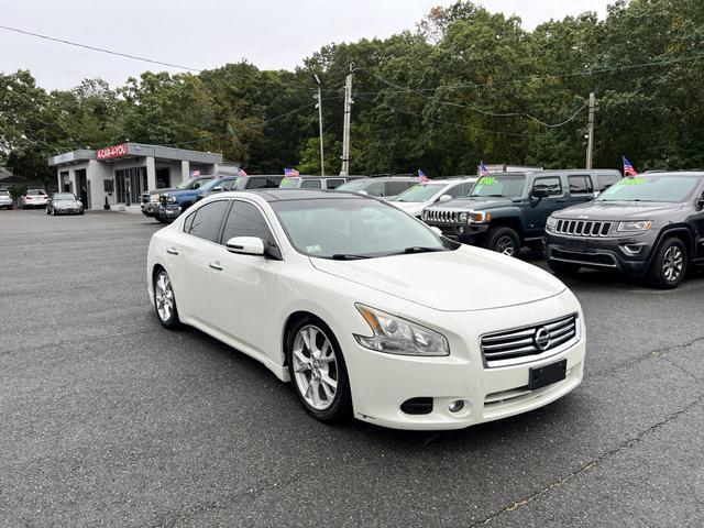 2014 nissan maxima sv