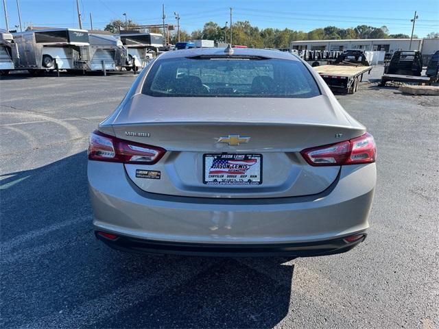 2022 chevrolet malibu lt