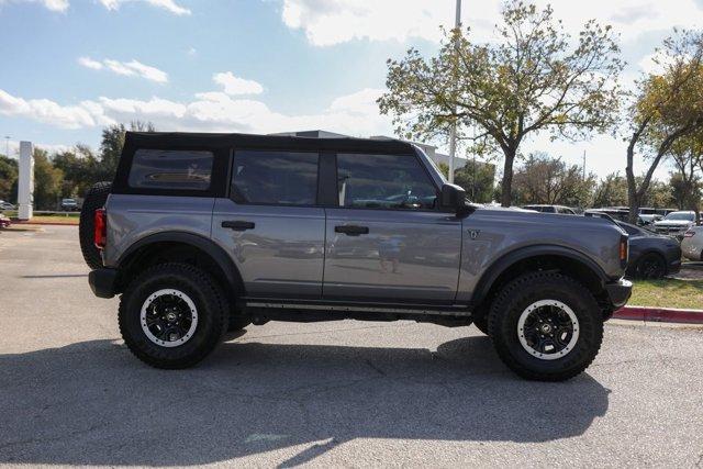 2021 ford bronco base