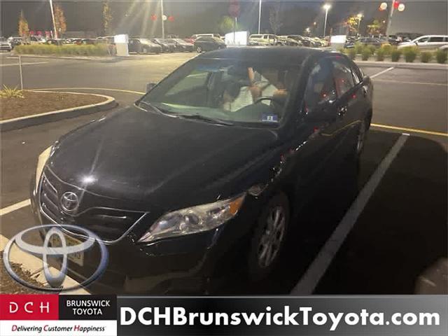 2011 toyota camry le