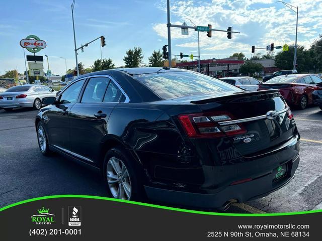 2016 ford taurus sel