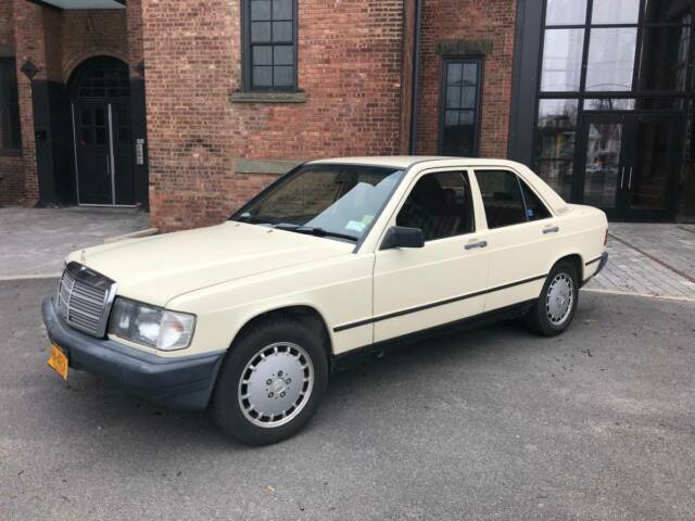 1986 mercedes-benz 190e 4 cyl 2.3l automatic runs and drives clean title