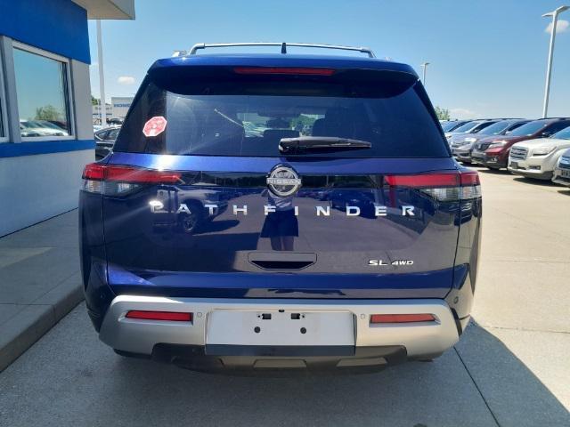 2022 nissan pathfinder sl 4wd