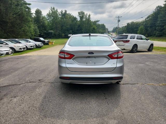 2013 ford fusion se