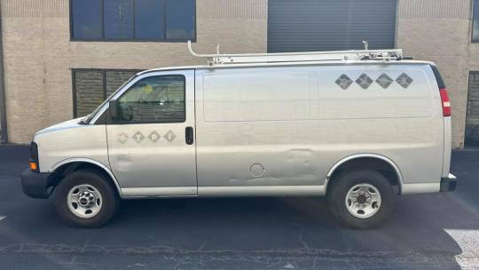 2011 GMC Savana