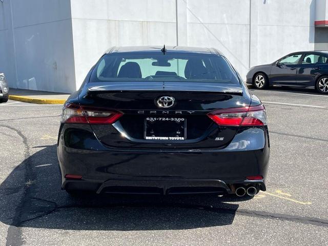 2023 toyota camry se