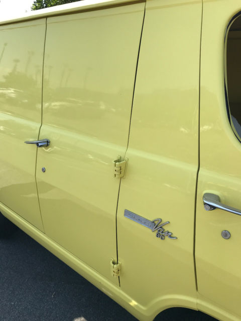 super clean chevy g20 van in excellent condition. runs great