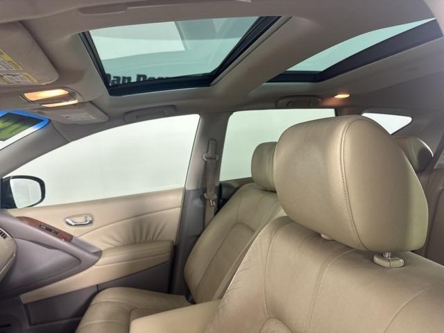 2009 nissan murano le