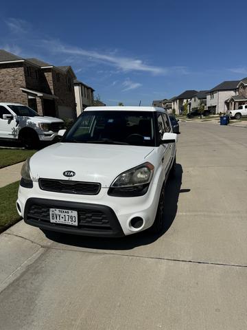 2013 kia soul base