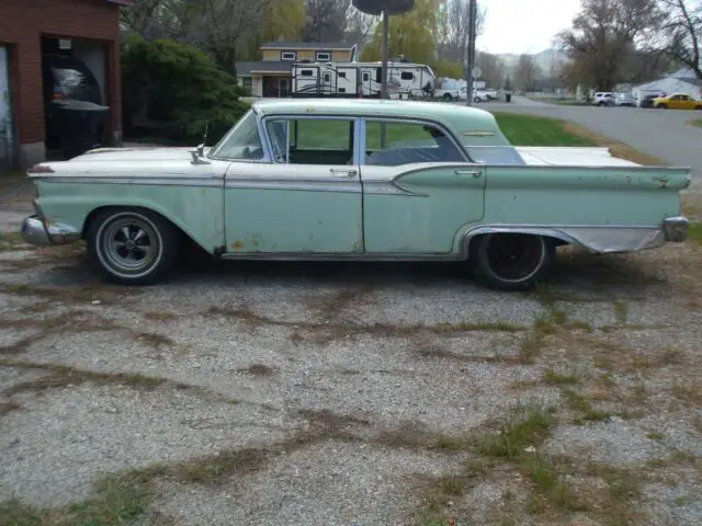 1959 ford galaxie 500 4 door sedan