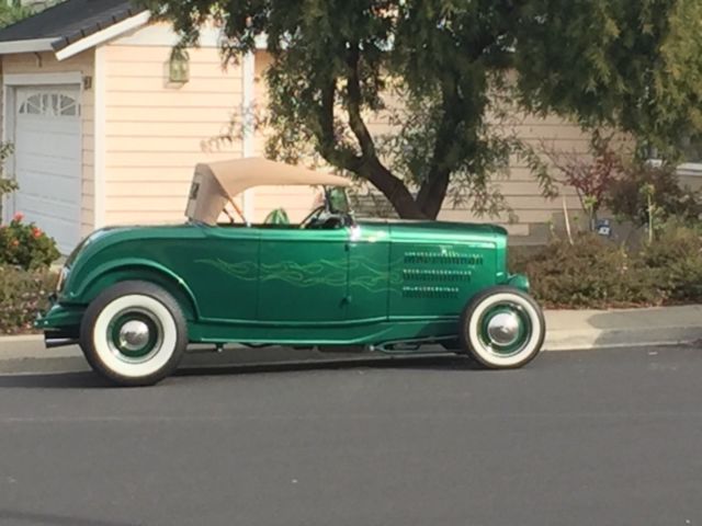 1932 ford roadster high boy !