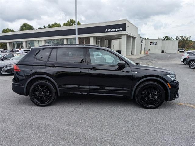2022 volkswagen tiguan 2.0t se r-line black