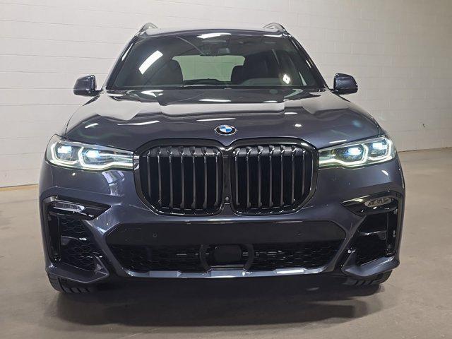 2021 bmw x7 m50i