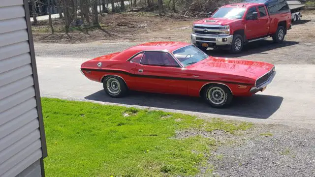 1970 dodge challenger 6 cylinder