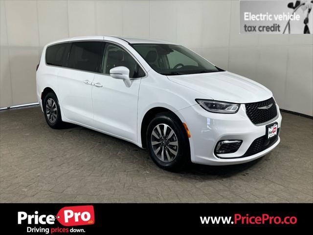 2022 chrysler pacifica hybrid touring l