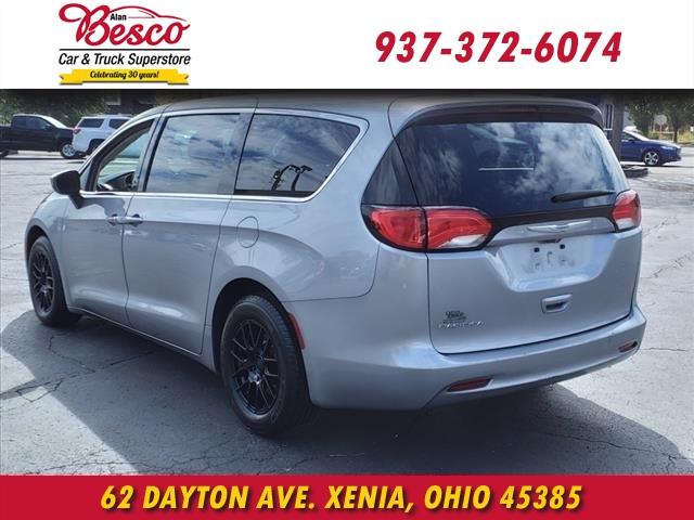 2017 chrysler pacifica lx