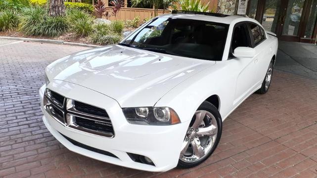 2011 dodge charger v6