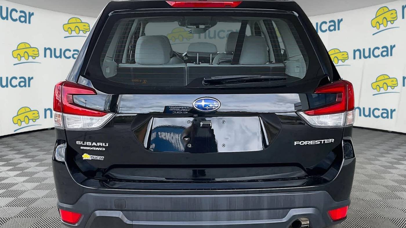 2020 subaru forester base