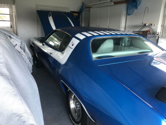 1973 plymouth roadrunner classic muscle car