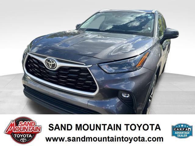 2022 toyota highlander xle