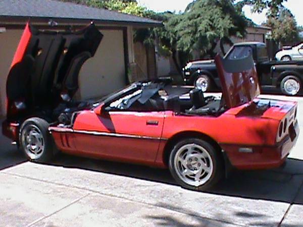 1990 chevrolet corvette red convertible (this car will drive anywhere) look!!!!