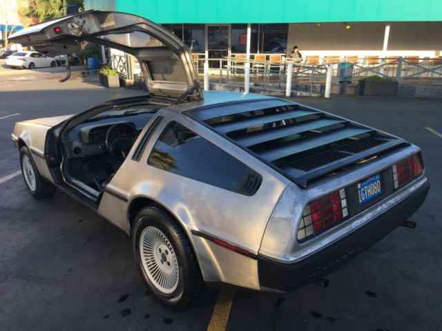 1981 delorean *original 1 owner* dmc12 gullwing w/ original sticker & pink slip!