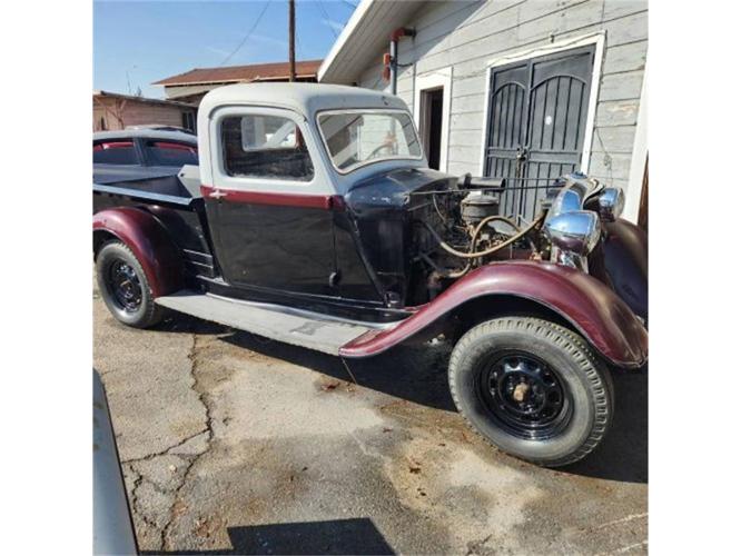 1935 dodge pickup in cadillac, michigan