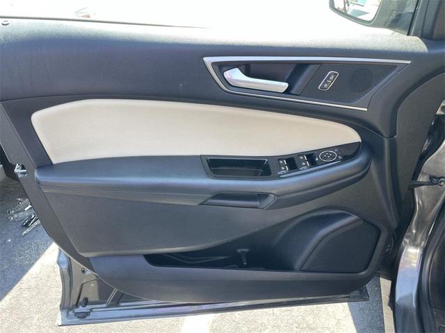 2017 ford edge sel