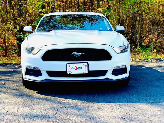 2016 ford mustang v6