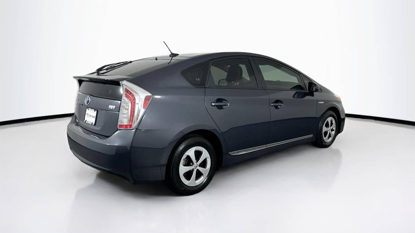 2014 toyota prius four