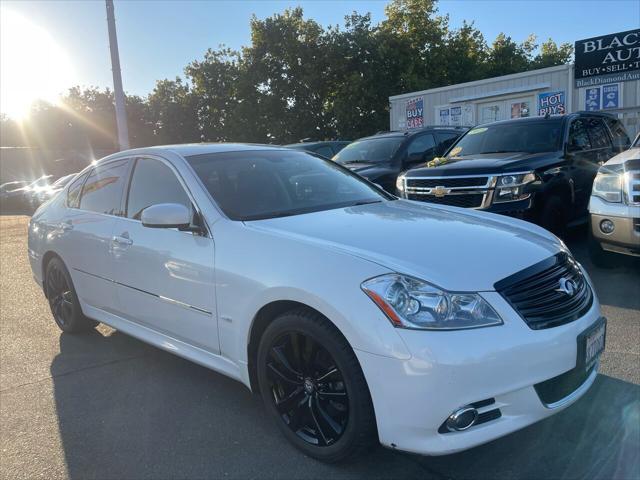 2010 infiniti m35 base