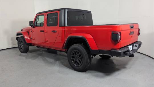 2024 Jeep Gladiator