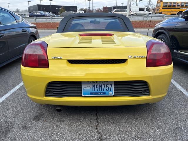 2002 toyota mr2 base