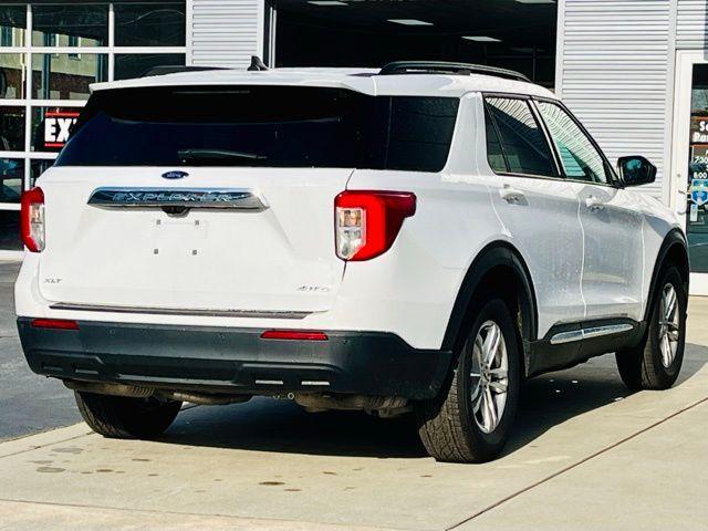2021 ford explorer xlt