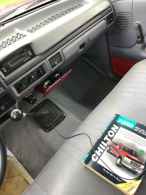 1994 ford xl pickup / 300cid - 4.9l 6 cyl in-line / 5 spd manual transmission