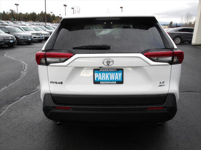 2024 toyota rav4 le