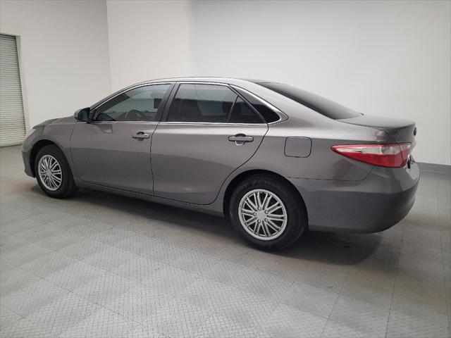 2017 toyota camry le