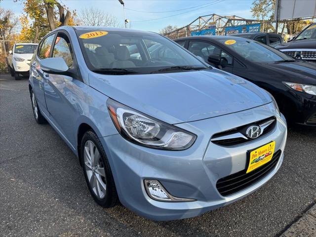 2013 hyundai accent se