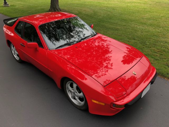 1986 porsche 944 *70k miles *5 spd * pristine *new timing belt *2 sets of tires