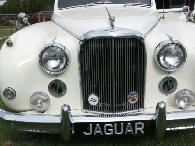 1959 jaguar mk ix restored in 2002 gorgeous motorcar