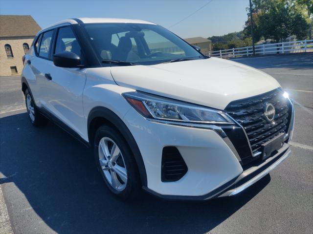 2023 nissan kicks s