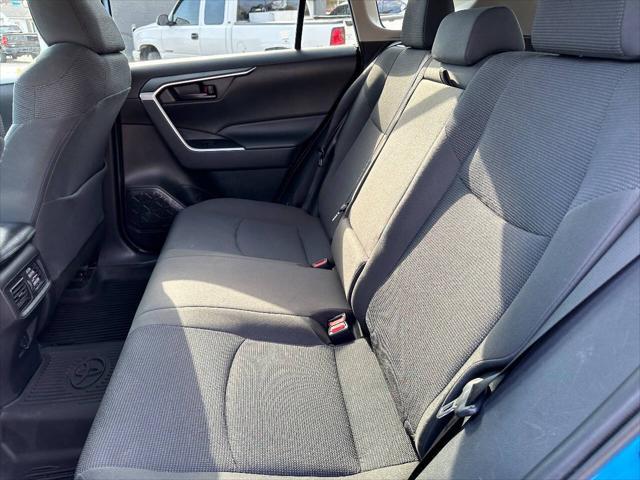 2020 toyota rav4 hybrid le