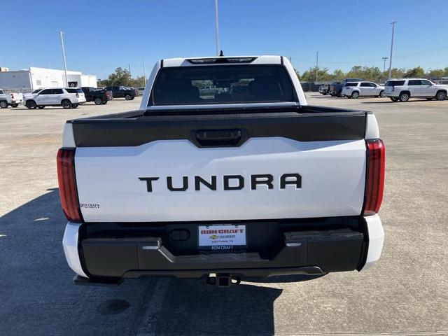 2022 toyota tundra sr5
