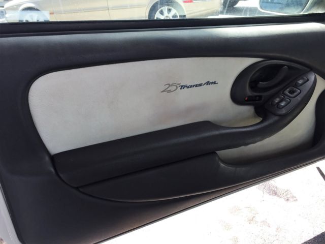 runs strong - t-top option - nice driver!