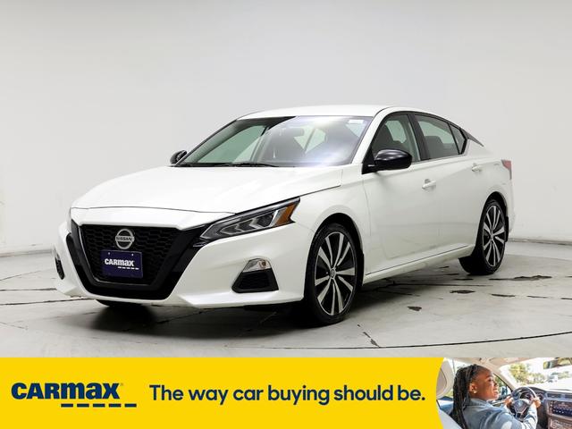2019 nissan altima sr