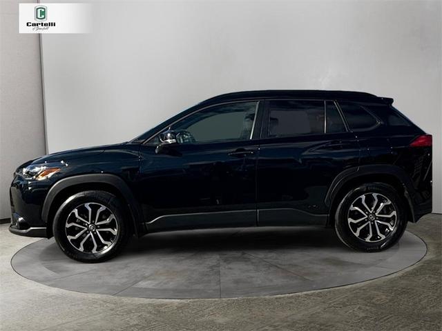 2023 toyota corolla cross hybrid se